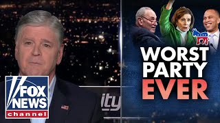 Download Lagu Hannity reveals a secret about Democrats' 'outrage' over Trump team's chat leak Thumbnail