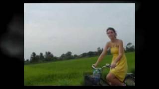 preview picture of video 'Absolute Explorer bicycle tour in Bangkok on January 23th, 2010'