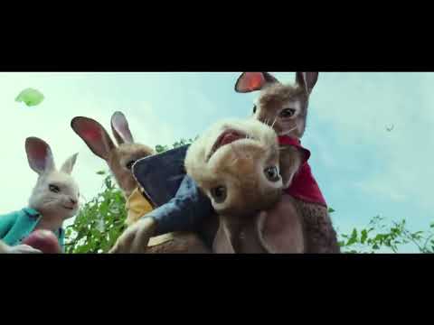 Trailer close-up: Peter mid-sprint, edits landing on beat drops; critics noted the film’s pop propulsion