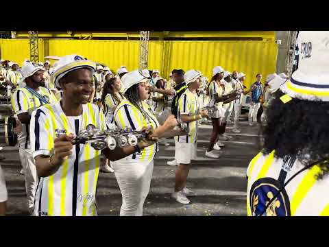 Desenho de chocalho Tuiuti no segundo ensaio técnico.