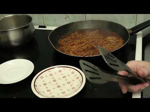 Spaghetti in Sauce