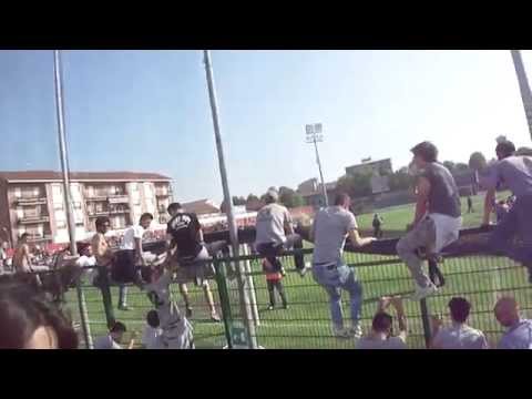 M4H04071 - Alessandria Bellaria 1 a 0 - 13 Aprile 2014 - Esultanze in Curva Nord