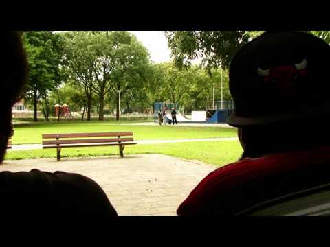 ONDER DE ZON TRAILER 2010