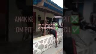Download lagu Santa Pit Takut Sama Bocil 🤣🤣🤣 #Shorts mp3