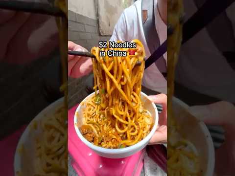 $2 Spicy Noodles in Chengdu China