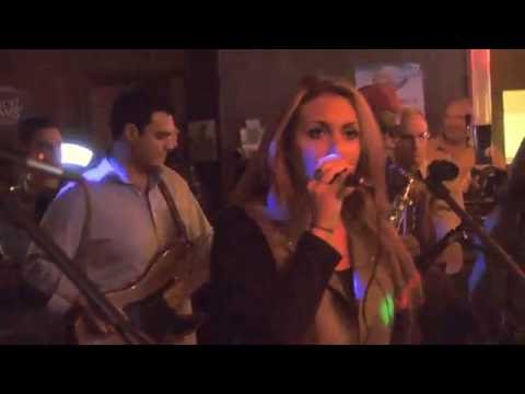 Fever                            ( Eddie Cooley/ Otis Blackwell )