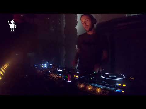 BROKEN ROBOT aka GOLPE @ CUBE   Fuchs52   PRAGUE CZ
