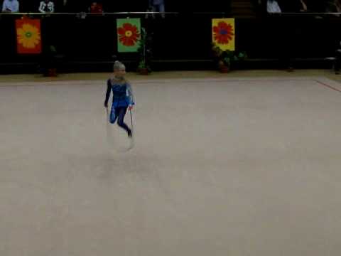 Gimnastyka artystyczna Julia Kondzioła skakanka