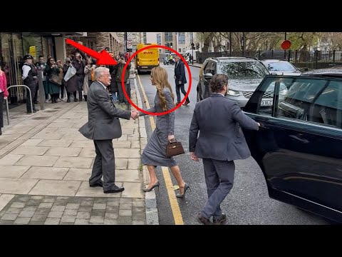 Beautiful Blonde Princess Kate Stuns Everyone – Paparazzi Go Absolutely Crazy