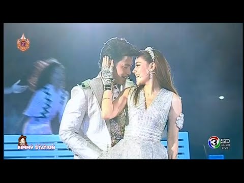 ชาย 40 ปีแรง เพื่อเพิ่มความแข็งแรงของเซนต์ปีเตอร์สเบิร์ก