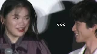 Download lagu The way they look at her 😍 mp3 Download lagu The way they look at her 😍 mp3