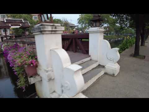 Fosso da cidade velha de Chiang Mai | Portão de Saen Pung | Tailândia | Caminhada matinal | 4K