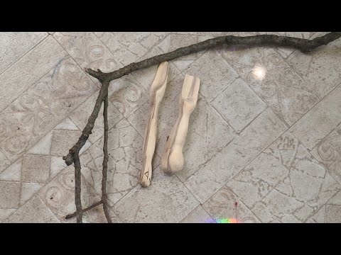 Making alchemy spoons from raw black walnut. || witch crafts