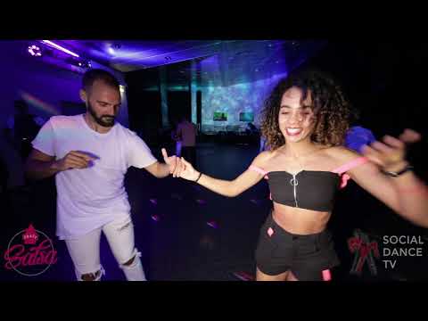 Samuel Funflow & Sophia Adalis - Salsa Social Dancing | GRAZy Salsa Festival 2019 (Graz, Austria)