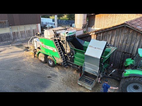 Neue Maisballenpresse Knoll 🇨🇭🌽 für Felber Ballen im Einsatz