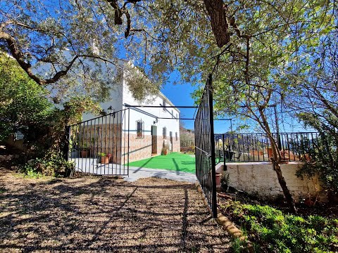 AX1205  Casa Llano Cruz, Comares