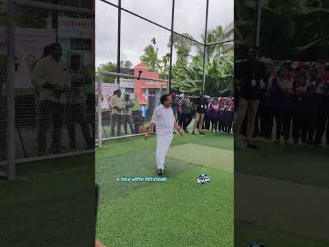 1 മില്യൻ തൂഫാൻ ഗോളിന് തുടക്കം കുറിച്ചുകൊണ്ട് ഗോളടിച്ച് ഉദ്ഘാടനം ചെയ്ത് മന്ത്രി രമേശ് ചെന്നിത്തല