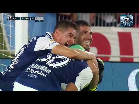 ¡El Mono Insfrán se hizo gigante en el Monumental! 🧤🔥
