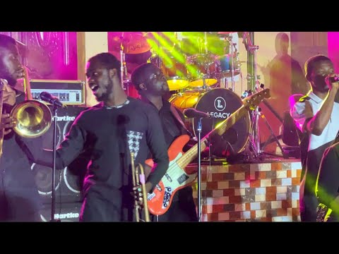 HOT🔥PENTECOSTAL PRAISE JAM||EMMA ON BASS🎸||MINISTER SETH ACHEAMPONG||GROOVE||