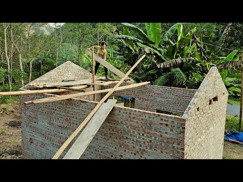 Tin tries to finish the dream house as soon as possible - winter is coming