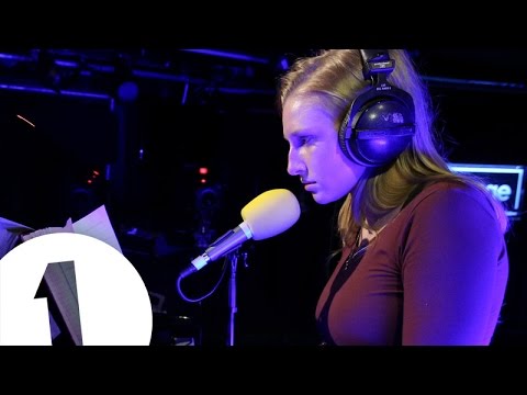 Billie Marten - Heathens (Twenty One Pilots cover) Radio 1's Piano Sessions