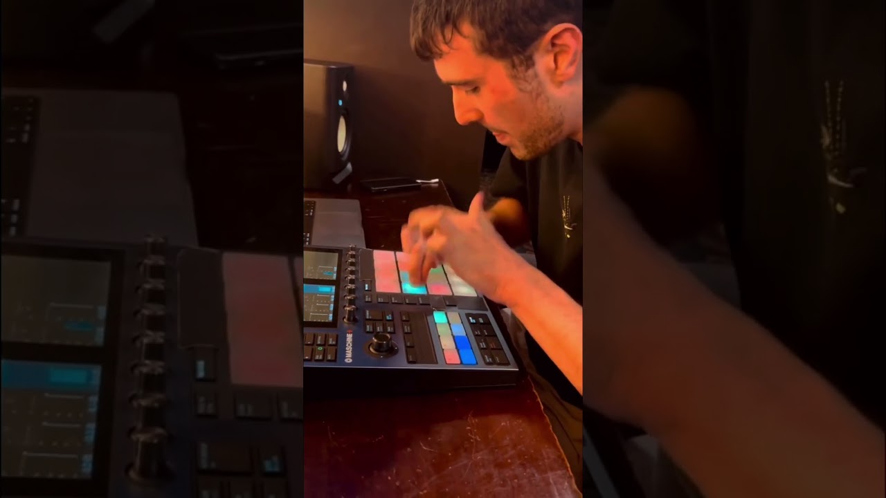 Fred Again practising hard 🤣 #housemusic #techhouse #techno #fyp #edm #rave #fredagain