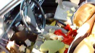 preview picture of video 'The dog wrecked the interior of my car / Hond sloopt auto'