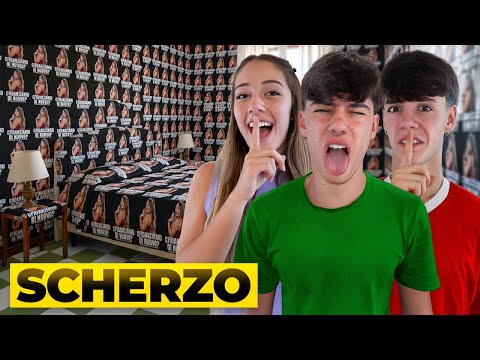 RIEMPIAMO CAMERA DI CRISTIANO CON 10.000 FOTO DI VIOLA! *ti vuoi fidanzare con me?*