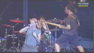 Guano Apes - Move a little closer (Live @ Festimad 2001)