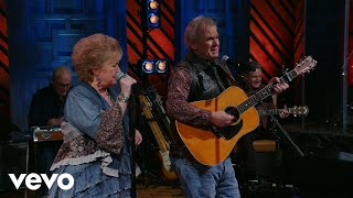 Gaither - Here Comes Jesus (Live) (Official Music Video) ft. Jeff &amp; Sheri Easter