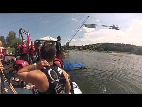 12 07 14 Sprung Seb fällt