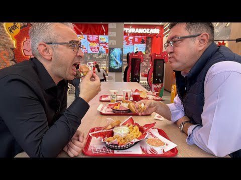 QSR descinde și la Suceava - am stat la masă cu "îmblânzitorul" de DINOZAURI.