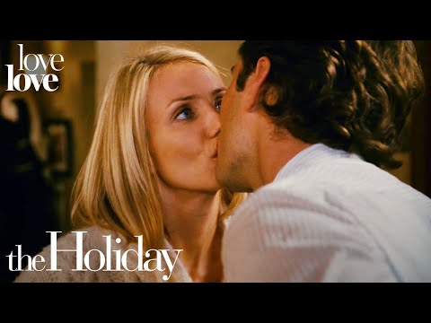 The Holiday | Amanda Kisses A Random Stranger | Love Love
