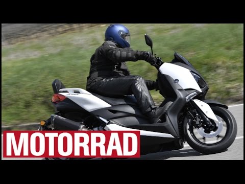 Yamaha X-Max 300 (2017) im Test (English Subtitles)