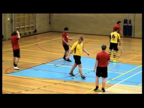 Samenvatting  Rijssen Vooruit 1 -    Holten 1   Comp ( zaal 4e  klasse )