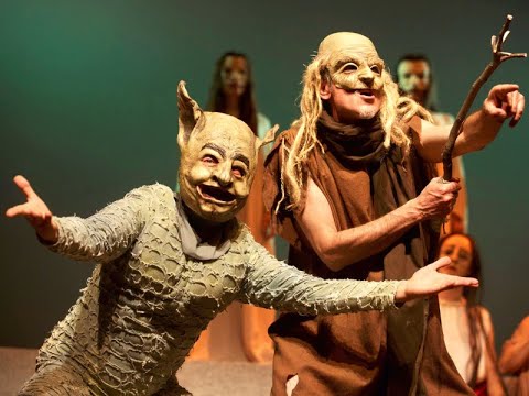 LE NUVOLE   di ARISTOFANE  -  XXI FESTIVAL INTERNAZIONALE TEATRO ROMANO VOLTERRA