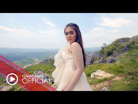 Mimie Fhara - Hatiku Terluka (Official Music Video NAGASWARA) #music
