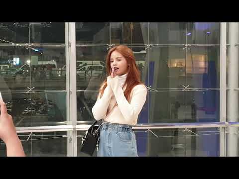 [FANCAM] 190226 Sorn (สร) CLC @ Suvarnabhumi Airport
