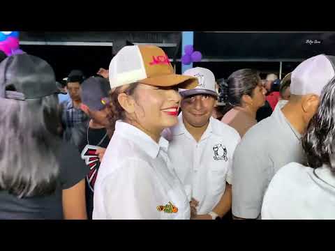 EL MOGOLLÓN EZEQUIEL FLACO DESDE BOCA DE LA MINA PENONOMÉ/Fiesta del Team sin Miedo al éxito 