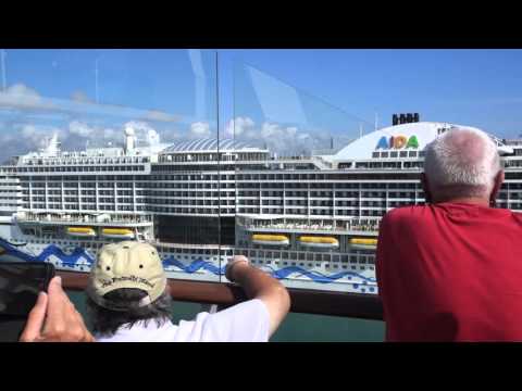 AIDA PRIMA 15.04.2016 in Cadiz Begegnung und Begrüßung mit TUI Meinschiff 3 vor Jungfernfahrt