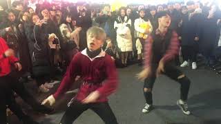 [Kpop in public] &quot;Red - HyunA&quot; Hongdae - Christmas Day