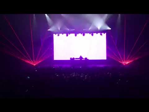 Dirt Monkey Mission Ballroom (Quarantinis)