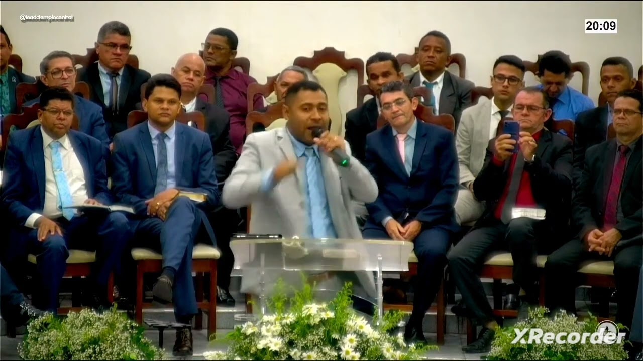 Mensagem:tema o significado da cruz após Jesus. PREGADOR THIAGO PAULO