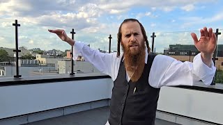 Tour Boro Park’s newest luxury condo with stunning rooftop views —with Realtor Binyumin Zev Schwartz