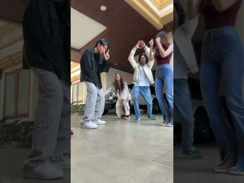 terlalu hebohh kyanya