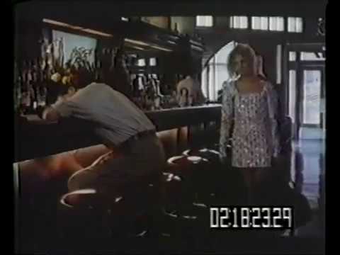 R.E.M. 1991-09-12 - ‘Bis ans Ende der Welt (Until The End of The World)’ (‘Fretless’ is featured)