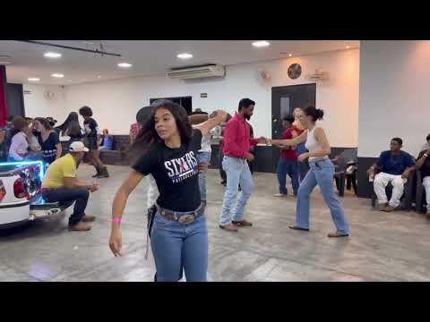 Forrozinho animado em Patos de Minas! 💃🕺