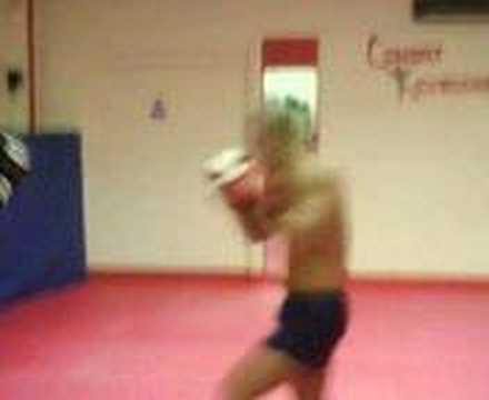 Danny Sergiu vs. Bradley Scott - Sparring