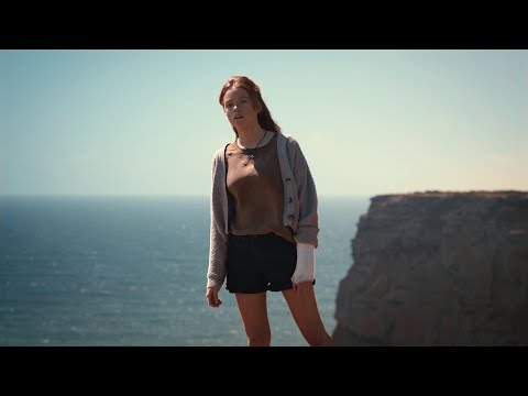 the edge of australia :: Upright Season 1 [2019] Milly Alcock, Tim Minchin