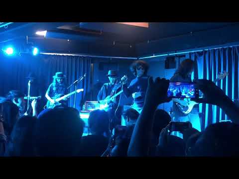 Grey Sky Morning - Wajah Wajah Sahabat live at Angkasa Space